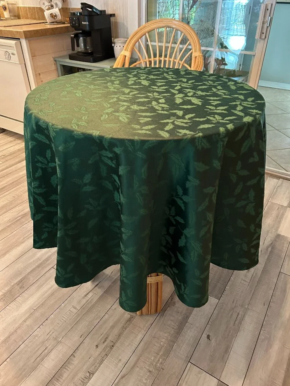 Lenox Emerald Green Holly Damask Tablecloth 70